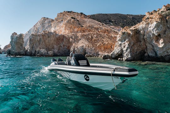 Exploration d'une journée de l'île de Milos à bord du Skipper 4X90 « Navigatus IV »