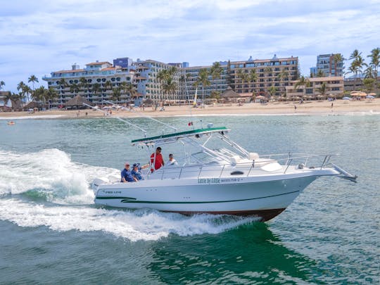 Lancha Pro-Line de 32 pés para sua escapada no mar em Puerto Vallarta.