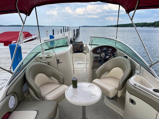 Lake Geneva Sea Ray Sundeck!  Fuel and driver included