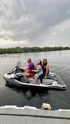 Passeios e aulas de jet ski disponíveis em Haverhill, no rio Merrimac