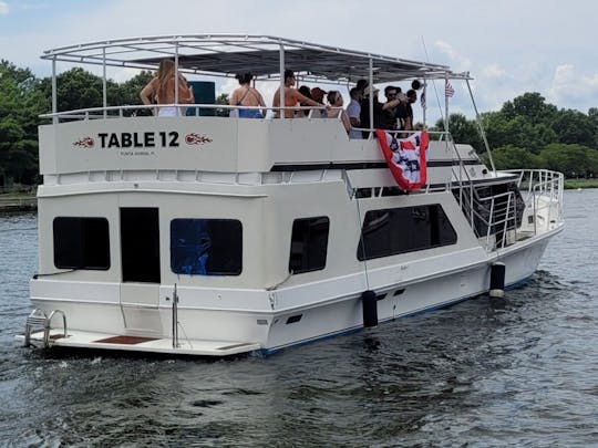 Bluewater Coastal Cruiser 50ft for Entertaining in Washington, DC