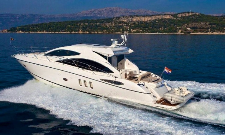 charter a yacht in split croatia