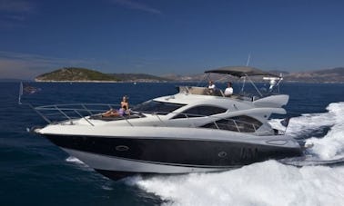 Charter Sunseeker 52 Motor Yacht in Split, Croatia