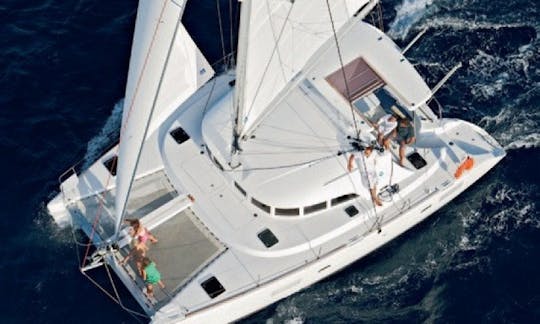 Charter Magikal Lagoon 380 Cruising Catamaran in Mahé, Seychelles