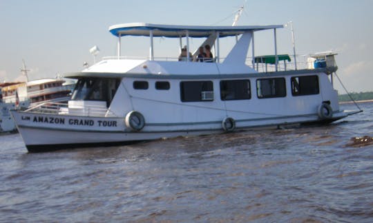 Houseboat Tour in Manaus Brazil