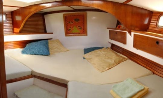 Tahiti Sailing Charter - Huahine - Polynésie française