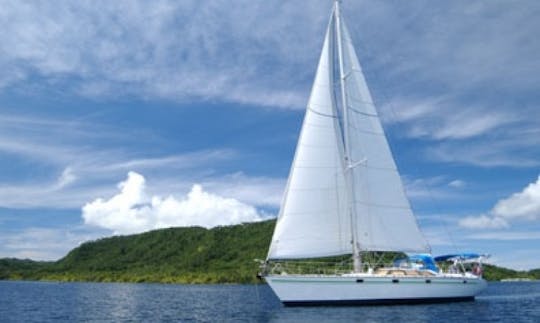 Tahiti Sailing Charter - Huahine - Polynésie française