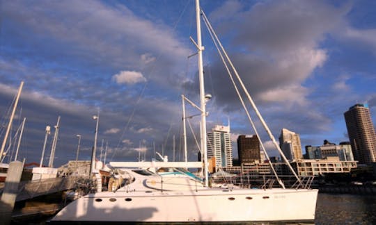 Alquiler de yates de lujo en Nueva Zelanda en el catamarán de lujo Lady Helena de 58 pies