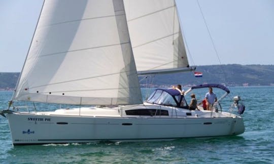 Beneteau Oceanis 43 Sailing Yacht in Croatia