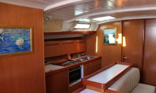 Charter Beneteau Cyclades 50.5 Sailing Yacht