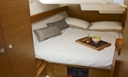Velero Sun Odyssey 42i en Furnari, Italia