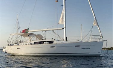 Aluguer de iates à vela Oceanis 40