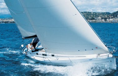 Charter Oceanis 37 Sailing Yacht in Italy