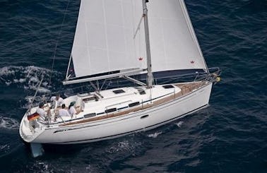 33' Bavaria Cruiser Sailing Charter in Sweden for 6 People