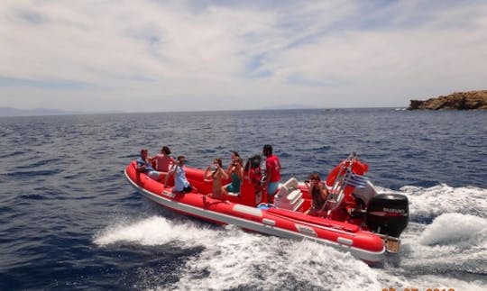 Location de Rib Boat à Mykonos, en mer Égée