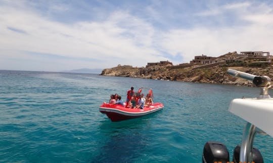 Location de Rib Boat à Mykonos, en mer Égée