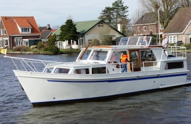 Charter Palan DL 1100 near Leiden and Amsterdam