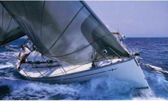 Boat Charter Bavaria 38 Match (3 Cab) in Italy