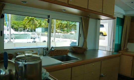 Stunning 440 Catamaran for 8 Pax in St Martin, Anguilla