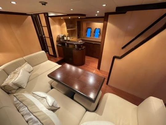 75' Mangusta M3 in Miami!!
