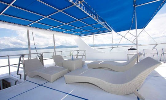 Large sun deck and shade