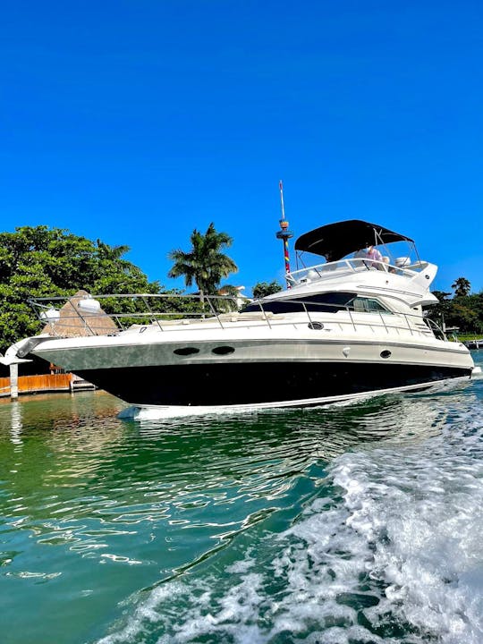 Beautiful sea ray 42 footer flybridge