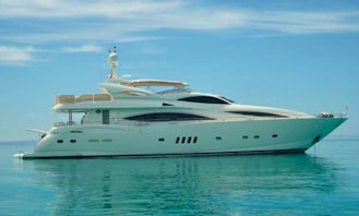 105' Luxury Yacht Charter in Grimaud, France