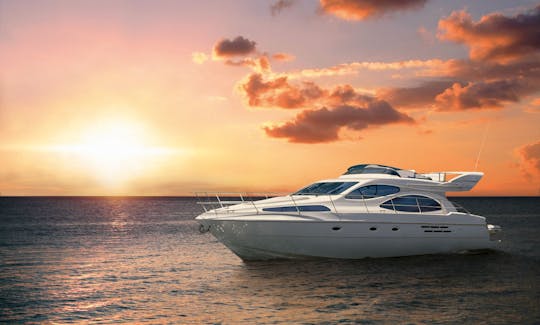 Alquiler de yate a motor Azimut 46 en Alimos, Grecia