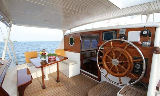 85' Bermuda Ketch Charter in Kawthoung