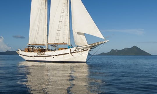 100' Gaff-Topsail Schooner Charter in Kawthoung