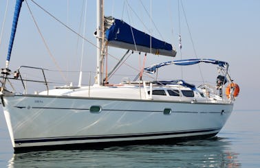 Jeanneau Sun Odyssey 40.3 Charter in Saloniki
