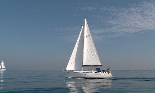 Cruising Monohull Rental in Herzliya