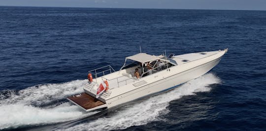 Yacht à moteur Cigala et Bertinetti Shark 45 à Malte avec le capitaine Henry