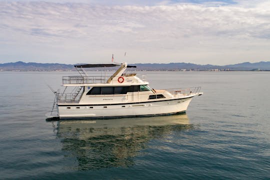 FLORERO| Hatteras 48 ft Classic and Beautiful.