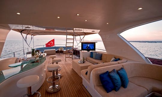 Azmim Motor Yacht Rental in Bodrum