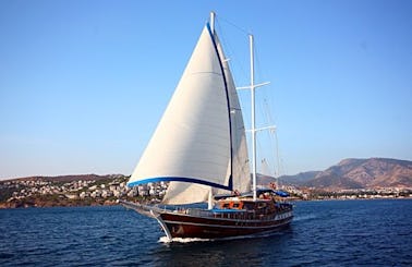 Charter 103' "Blue Cruise"