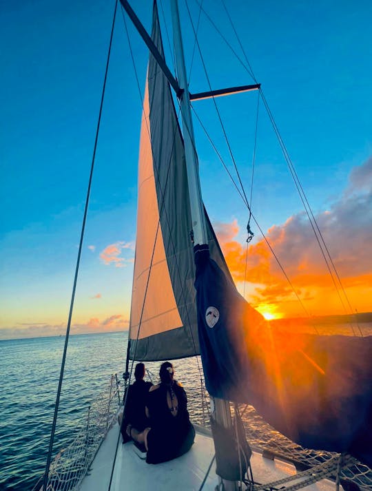 Waikiki Sunset Boat Charters and Custom Day Tours
