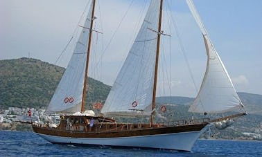 Crewed Gulet Charter in Bodrum Turkey