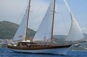 Crewed Gulet Charter in Bodrum Turkey