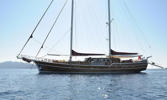 Book a Private Bodrum Tour on a 104ft Gulet!