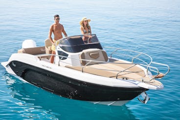 Ranieri International Next 240 SH Powerboat