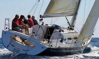 Elan 37 Luxury Yacht Charter with 3 Cabins in Hamble-le-Rice
