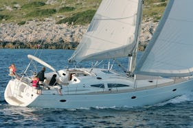 Captained Weekend and Week Long Sailing Charter in Hamble-le-Rice