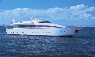 '100' Power Yacht Lady KK" for Charter in Voula