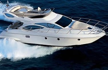 Luxurious Motor yachts Princess & Azimut