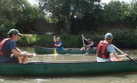 イギリス、ウォリックでのカヌーレンタル