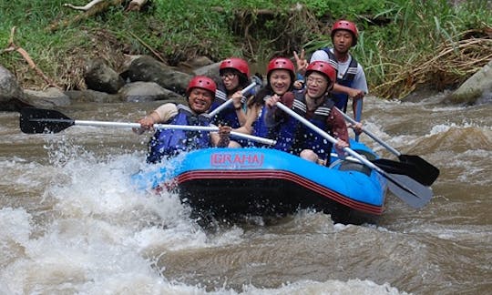 Canotaje en el río Ayung en Bali, Indonesia