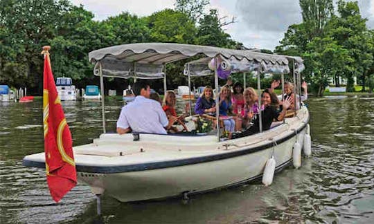 Self Drive and Chauffeured Electric Boat in Henley-on-Thames, England