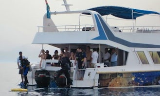 Glass Bottom Yacht Charter in Aqaba