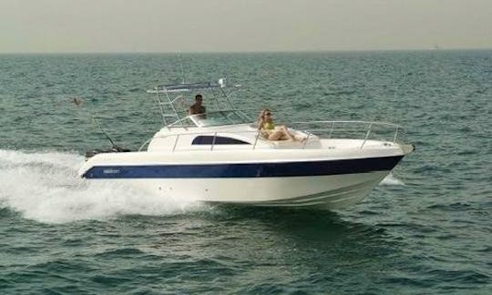 33ft Silver Craft Motor Yacht Charter In Dubai, United Arab Emirates
